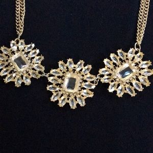 Banana Republic gold tone necklace